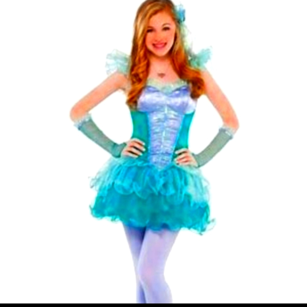 Little Mermaid Ariel costume. Juniors size 7